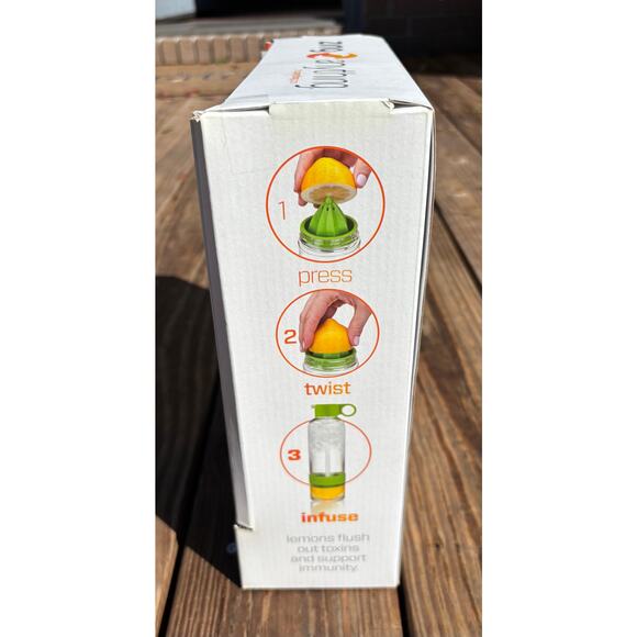 Citrus Zinger Sport Infuse Water 2 Lot pieces New NWT BPA Free 28 oz each - Picture 7 of 8